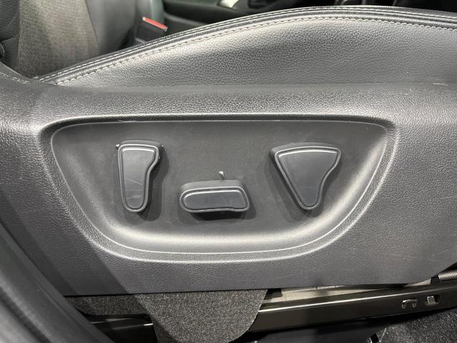 ヤリスクロス ハイブリッドＺ　バックカメラ　衝突被害軽減システム　レーダークルーズ　パワーシート　スマートキー　ＬＥＤヘッド　ＥＴＣ　純正１８インチアルミ　オートハイビーム　オートライト　オートエアコン　Ｂｌｕｅｔｏｏｔｈ（57枚目）