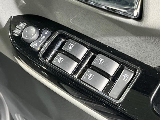 タント Ｘ　両側電動ドア　ＳＤナビ　バックカメラ　衝突被害軽減システム　禁煙車　ハーフレザーシート　コーナーセンサー　スマートキー　ＬＥＤヘッド　ビルトインＥＴＣ　オートハイビーム　車線逸脱警報　オートライト（34枚目）