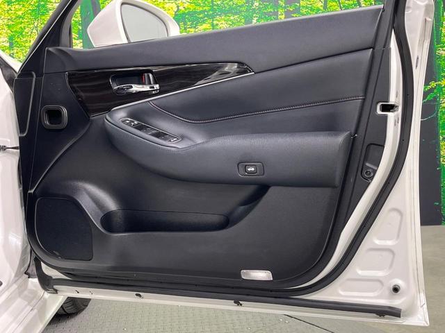 クラウンハイブリッド アスリートS ガラスルーフ 全周囲カメラ 衝突被害軽減システム レーダークルーズ 禁煙車 レザーシート 前席シートエアコン ドラレコ コーナーセンサー スマートキー LEDヘッド ビルトインETC(26枚目)