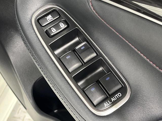 クラウンハイブリッド アスリートS ガラスルーフ 全周囲カメラ 衝突被害軽減システム レーダークルーズ 禁煙車 レザーシート 前席シートエアコン ドラレコ コーナーセンサー スマートキー LEDヘッド ビルトインETC(28枚目)