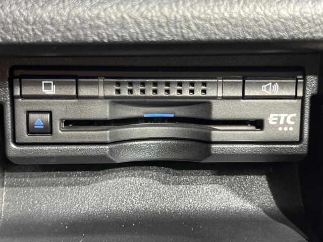 クラウンハイブリッド アスリートS ガラスルーフ 全周囲カメラ 衝突被害軽減システム レーダークルーズ 禁煙車 レザーシート 前席シートエアコン ドラレコ コーナーセンサー スマートキー LEDヘッド ビルトインETC(36枚目)