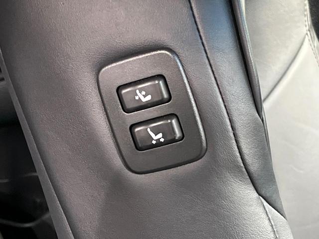 クラウンハイブリッド アスリートS ガラスルーフ 全周囲カメラ 衝突被害軽減システム レーダークルーズ 禁煙車 レザーシート 前席シートエアコン ドラレコ コーナーセンサー スマートキー LEDヘッド ビルトインETC(59枚目)