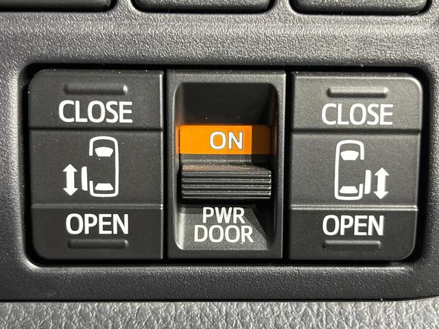 ノア Ｓｉ　ダブルバイビーＩＩＩ　両側電動ドア　純正ＳＤナビ　バックカメラ　衝突被害軽減システム　レーダークルーズ　禁煙車　ハーフレザーシート　ドラレコ　コーナーセンサー　スマートキー　ＬＥＤヘッド　ビルトインＥＴＣ（6枚目）