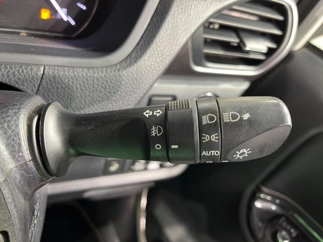 エスクァイア Ｇｉ　プレミアムパッケージ　ブラックテーラード　両側電動ドア　純正ＳＤナビ　後席モニター　バックカメラ　衝突被害軽減システム　レーダークルーズ　禁煙車　ハーフレザーシート　ドラレコ　コーナーセンサー　スマートキー　ＬＥＤヘッド　ビルトインＥＴＣ（30枚目）