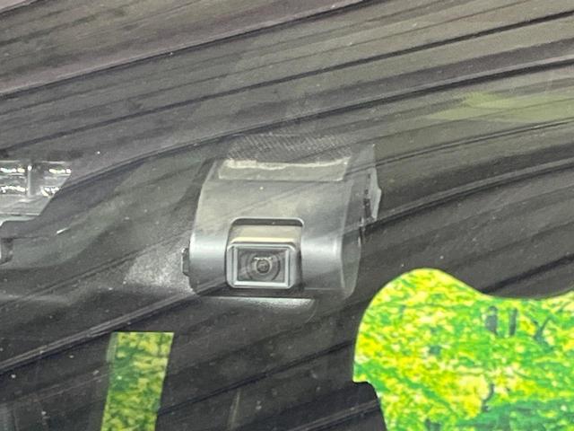 エスクァイア Ｇｉ　プレミアムパッケージ　ブラックテーラード　両側電動ドア　純正ＳＤナビ　後席モニター　バックカメラ　衝突被害軽減システム　レーダークルーズ　禁煙車　ハーフレザーシート　ドラレコ　コーナーセンサー　スマートキー　ＬＥＤヘッド　ビルトインＥＴＣ（57枚目）