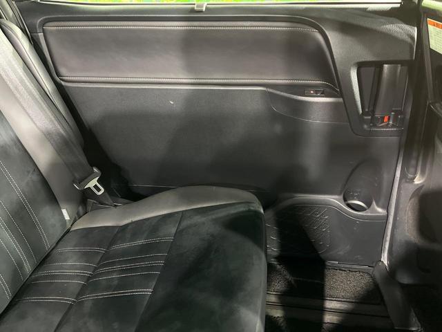 エスクァイア Ｇｉ　プレミアムパッケージ　ブラックテーラード　両側電動ドア　純正ＳＤナビ　後席モニター　バックカメラ　衝突被害軽減システム　レーダークルーズ　禁煙車　ハーフレザーシート　ドラレコ　コーナーセンサー　スマートキー　ＬＥＤヘッド　ビルトインＥＴＣ（65枚目）