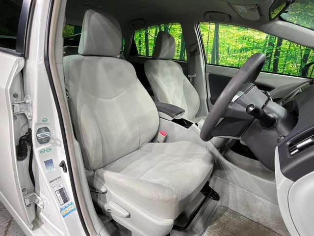 プリウス Ｓツーリングセレクション　純正ＳＤナビ　バックカメラ　禁煙車　スマートキー　ＬＥＤヘッド　ビルトインＥＴＣ　純正１７インチアルミ　オートライト　オートエアコン　Ｂｌｕｅｔｏｏｔｈ　ＣＤ　ＤＶＤ再生　フルセグ　ＬＥＤフォグ（8枚目）