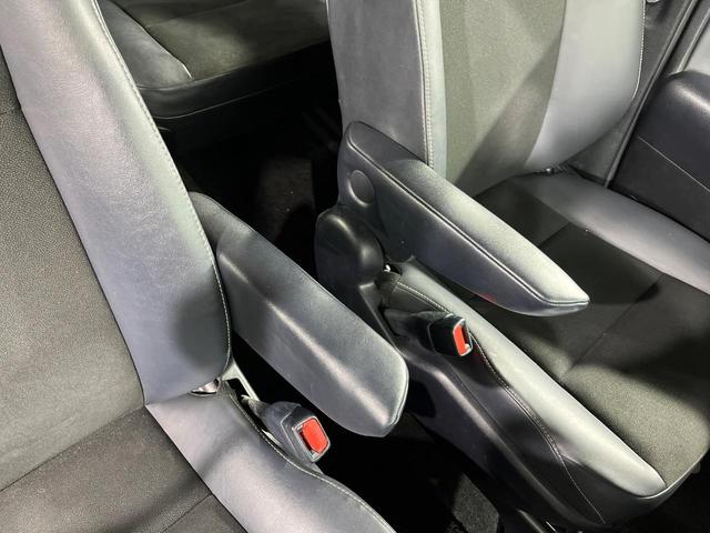 ノア Ｓｉ　ダブルバイビーＩＩ　両側電動ドア　純正９型ナビ　後席モニター　バックカメラ　衝突被害軽減システム　クルコン　禁煙車　ハーフレザーシート　スマートキー　ＬＥＤヘッド　ビルトインＥＴＣ　純正１６インチアルミ（44枚目）