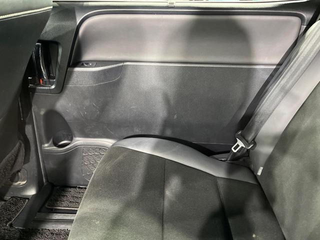 ノア Ｓｉ　ダブルバイビーＩＩ　両側電動ドア　純正９型ナビ　後席モニター　バックカメラ　衝突被害軽減システム　クルコン　禁煙車　ハーフレザーシート　スマートキー　ＬＥＤヘッド　ビルトインＥＴＣ　純正１６インチアルミ（61枚目）