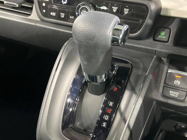 Ｎ－ＯＮＥ オリジナル　バックカメラ　衝突被害軽減システム　禁煙車　ハーフレザーシート　ドラレコ　コーナーセンサー　スマートキー　ＬＥＤヘッド　ビルトインＥＴＣ　車線逸脱警報　オートエアコン　Ｂｌｕｅｔｏｏｔｈ　ＣＤ（32枚目）