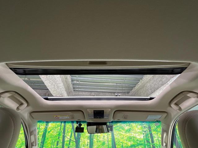 ランドクルーザープラド ＴＸ　Ｌパッケージ　４ＷＤ　７人乗り　サンルーフ　全周囲カメラ　衝突被害軽減システム　レーダークルーズ　禁煙車　レザーシート　前席シートエアコン　ドラレコ　コーナーセンサー　スマートキー　ビルトインＥＴＣ（3枚目）