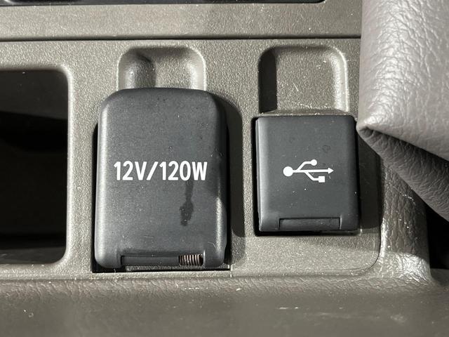 ランドクルーザープラド ＴＸ　Ｌパッケージ　４ＷＤ　７人乗り　サンルーフ　全周囲カメラ　衝突被害軽減システム　レーダークルーズ　禁煙車　レザーシート　前席シートエアコン　ドラレコ　コーナーセンサー　スマートキー　ビルトインＥＴＣ（39枚目）