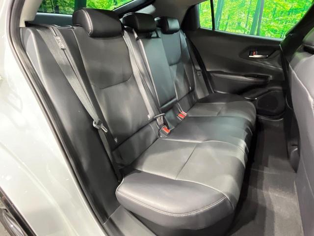 プリウス Ｚ　全周囲カメラ　衝突被害軽減システム　禁煙車　レザーシート　前席シートエアコン　パワーシート　ドラレコ　コーナーセンサー　スマートキー　ＬＥＤヘッド　ＥＴＣ２．０　純正１９インチアルミ（9枚目）