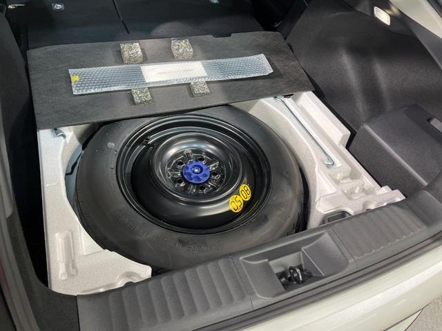 プリウス Ｚ　全周囲カメラ　衝突被害軽減システム　禁煙車　レザーシート　前席シートエアコン　パワーシート　ドラレコ　コーナーセンサー　スマートキー　ＬＥＤヘッド　ＥＴＣ２．０　純正１９インチアルミ（59枚目）