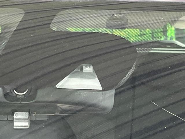 ノート ｅ－パワー　Ｘ　純正ＳＤナビ　全周囲カメラ　衝突被害軽減システム　禁煙車　ドラレコ　コーナーセンサー　スマートキー　ＥＴＣ　オートライト　オートエアコン　Ｂｌｕｅｔｏｏｔｈ　ＣＤ　ＤＶＤ再生　フルセグ（3枚目）