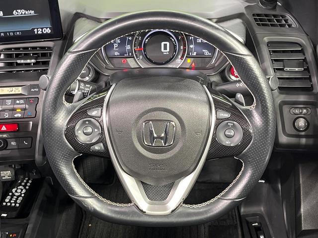 【ステアリングスイッチ】運転中、前方から目線をそらすことなく、オーディオ等の操作が可能な便利機能！安心＆快適なドライブを演出してくれます♪