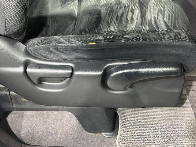 ステップワゴン Ｇ　Ｅセレクション　両側電動ドア　純正ナビ　バックカメラ　禁煙車　ドラレコ　スマートキー　ＥＴＣ　純正１６インチアルミ　オートエアコン　ＣＤ　ＤＶＤ再生　Ｂｌｕｅｔｏｏｔｈ（40枚目）