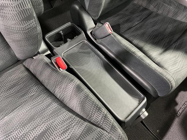 ステップワゴン Ｇ　Ｅセレクション　両側電動ドア　純正ナビ　バックカメラ　禁煙車　ドラレコ　スマートキー　ＥＴＣ　純正１６インチアルミ　オートエアコン　ＣＤ　ＤＶＤ再生　Ｂｌｕｅｔｏｏｔｈ（42枚目）