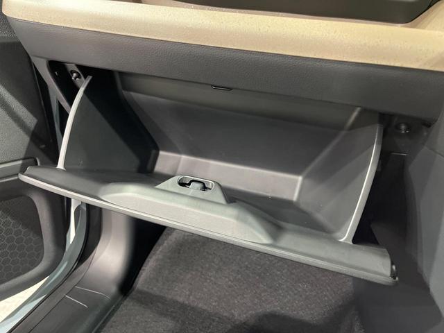 フリード エアー　登録済未使用車　両側電動ドア　バックカメラ　衝突被害軽減システム　禁煙車　コーナーセンサー　スマートキー　ＬＥＤヘッド　オートライト　オートエアコン　Ｂｌｕｅｔｏｏｔｈ（36枚目）