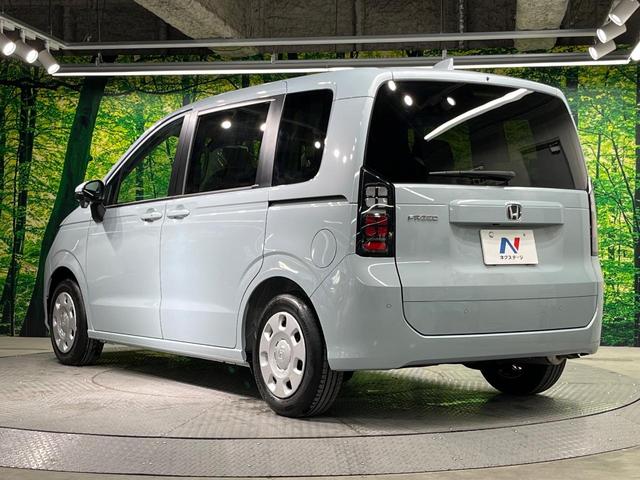 フリード エアー　登録済未使用車　両側電動ドア　バックカメラ　衝突被害軽減システム　禁煙車　コーナーセンサー　スマートキー　ＬＥＤヘッド　オートライト　オートエアコン　Ｂｌｕｅｔｏｏｔｈ（57枚目）