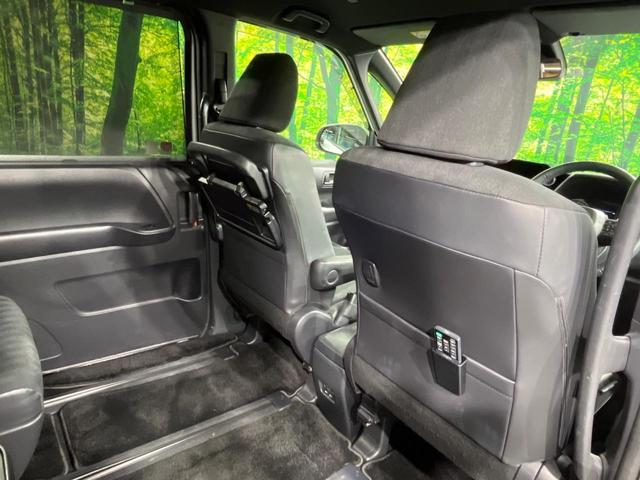 ヴォクシー S-G 両側電動ドア 後席モニター 全周囲カメラ 衝突被害軽減システム 禁煙車 コーナーセンサー スマートキー LEDヘッド ビルトインETC 純正16インチアルミ オートハイビーム 車線逸脱警報(57枚目)