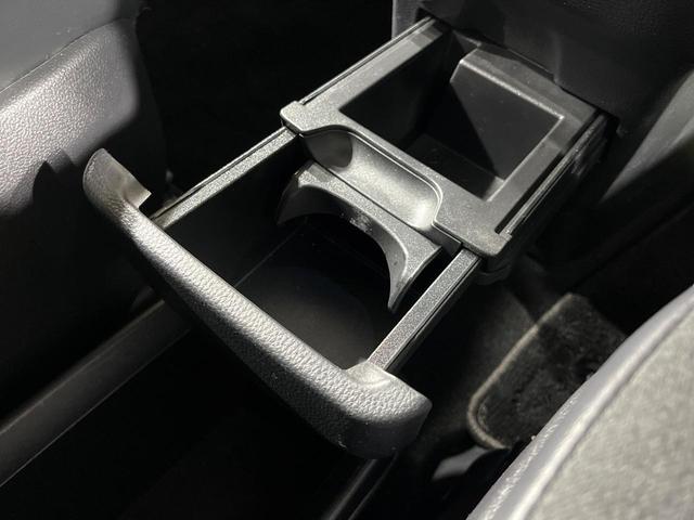 ヴォクシー S-G 両側電動ドア 後席モニター 全周囲カメラ 衝突被害軽減システム 禁煙車 コーナーセンサー スマートキー LEDヘッド ビルトインETC 純正16インチアルミ オートハイビーム 車線逸脱警報(61枚目)