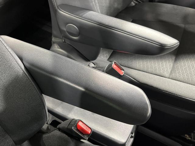 ヴォクシー S-G 両側電動ドア 後席モニター 全周囲カメラ 衝突被害軽減システム 禁煙車 コーナーセンサー スマートキー LEDヘッド ビルトインETC 純正16インチアルミ オートハイビーム 車線逸脱警報(65枚目)