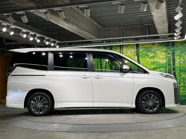 ヴォクシー S-G 両側電動ドア 後席モニター 全周囲カメラ 衝突被害軽減システム 禁煙車 コーナーセンサー スマートキー LEDヘッド ビルトインETC 純正16インチアルミ オートハイビーム 車線逸脱警報(77枚目)