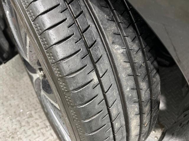 プリウス Z 全周囲カメラ 衝突被害軽減システム 禁煙車 電動リアゲート ハーフレザーシート 前席シートエアコン パワーシート コーナーセンサー スマートキー LEDヘッド ETC2.0 純正19インチアルミ(67枚目)