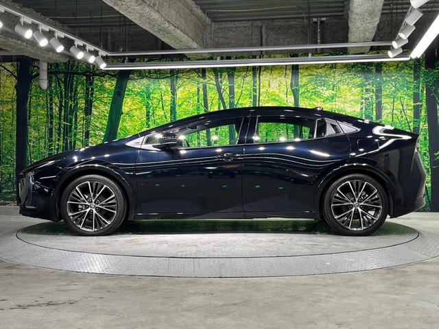 プリウス Z 全周囲カメラ 衝突被害軽減システム 禁煙車 電動リアゲート ハーフレザーシート 前席シートエアコン パワーシート コーナーセンサー スマートキー LEDヘッド ETC2.0 純正19インチアルミ(73枚目)