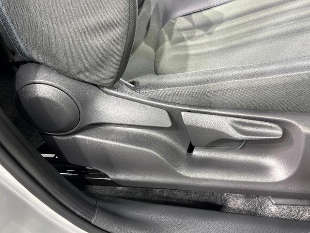 ヤリス G バックカメラ 衝突被害軽減システム レーダークルーズ 禁煙車 ドラレコ コーナーセンサー スマートキー ビルトインETC オートライト オートエアコン Bluetooth(39枚目)