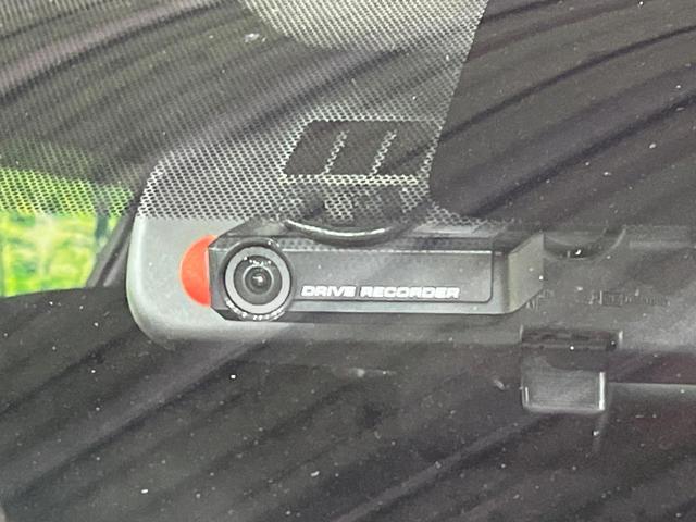 ジューク 15RX Vセレクション パーソナライゼーション 純正SDナビ バックカメラ 衝突被害軽減システム 禁煙車 ドラレコ スマートキー LEDヘッド ETC 純正17インチアルミ オートライト オートエアコン Bluetooth 地デジ HIDフォグ(6枚目)