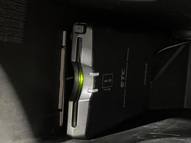 ジューク 15RX Vセレクション パーソナライゼーション 純正SDナビ バックカメラ 衝突被害軽減システム 禁煙車 ドラレコ スマートキー LEDヘッド ETC 純正17インチアルミ オートライト オートエアコン Bluetooth 地デジ HIDフォグ(33枚目)