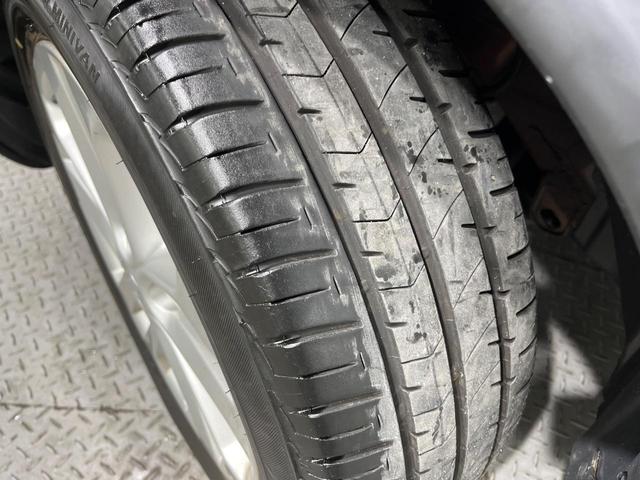 ジューク 15RX Vセレクション パーソナライゼーション 純正SDナビ バックカメラ 衝突被害軽減システム 禁煙車 ドラレコ スマートキー LEDヘッド ETC 純正17インチアルミ オートライト オートエアコン Bluetooth 地デジ HIDフォグ(50枚目)