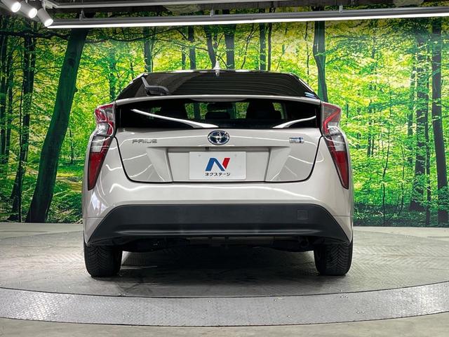 プリウス S バックカメラ 衝突被害軽減システム 禁煙車 スマートキー LEDヘッド ビルトインETC 純正15インチアルミ オートライト オートエアコン Bluetooth フルセグ(15枚目)