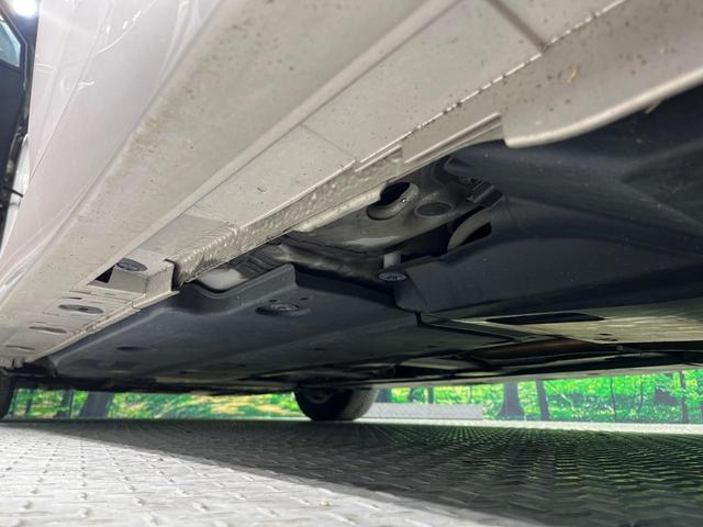 プリウス S バックカメラ 衝突被害軽減システム 禁煙車 スマートキー LEDヘッド ビルトインETC 純正15インチアルミ オートライト オートエアコン Bluetooth フルセグ(23枚目)