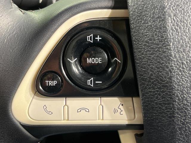 プリウス S バックカメラ 衝突被害軽減システム 禁煙車 スマートキー LEDヘッド ビルトインETC 純正15インチアルミ オートライト オートエアコン Bluetooth フルセグ(32枚目)