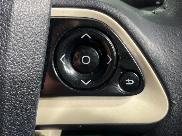 プリウス S バックカメラ 衝突被害軽減システム 禁煙車 スマートキー LEDヘッド ビルトインETC 純正15インチアルミ オートライト オートエアコン Bluetooth フルセグ(33枚目)