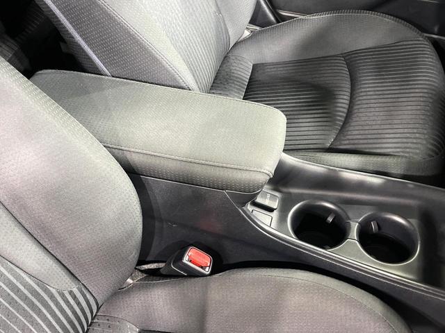 プリウス S バックカメラ 衝突被害軽減システム 禁煙車 スマートキー LEDヘッド ビルトインETC 純正15インチアルミ オートライト オートエアコン Bluetooth フルセグ(45枚目)