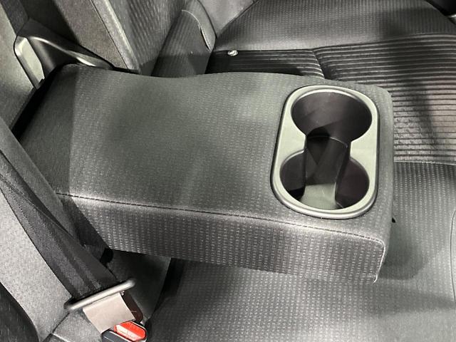 プリウス S バックカメラ 衝突被害軽減システム 禁煙車 スマートキー LEDヘッド ビルトインETC 純正15インチアルミ オートライト オートエアコン Bluetooth フルセグ(48枚目)