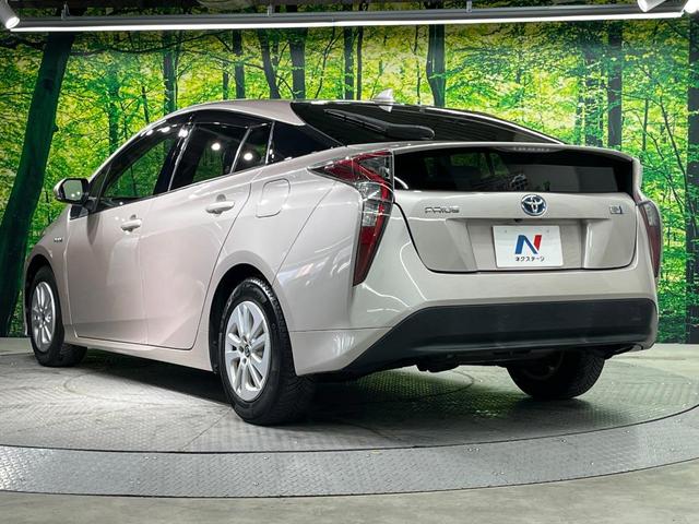 プリウス S バックカメラ 衝突被害軽減システム 禁煙車 スマートキー LEDヘッド ビルトインETC 純正15インチアルミ オートライト オートエアコン Bluetooth フルセグ(57枚目)