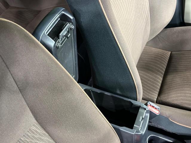 アクア Ｇ　ＳＤナビ　バックカメラ　衝突被害軽減システム　禁煙車　スマートキー　ビルトインＥＴＣ　オートライト　オートエアコン　ＤＶＤ再生　地デジ　ＬＥＤフォグ（46枚目）