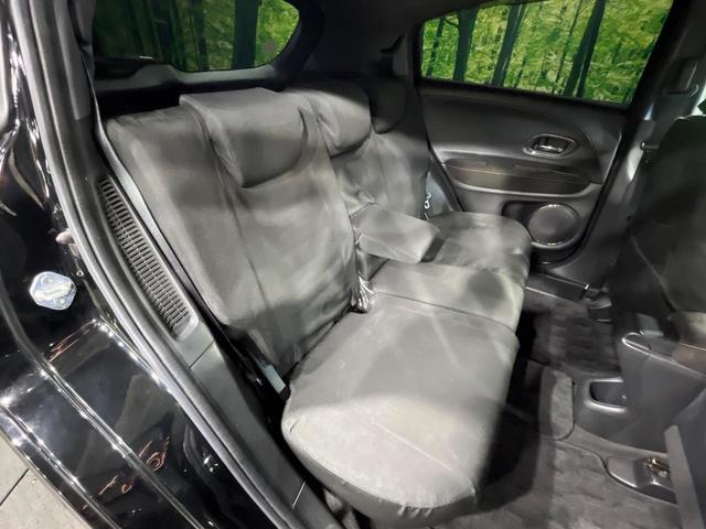 ヴェゼル ハイブリッドRS・ホンダセンシング 純正8インチSDナビ バックカメラ 衝突軽減 レーダークルーズ 禁煙車 ハーフレザーシート シートヒーター スマートキー LEDヘッド ビルトインETC 純正18インチアルミ 車線逸脱警報(9枚目)
