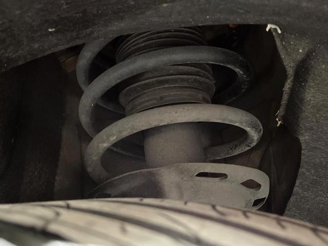 ヴェゼル ハイブリッドRS・ホンダセンシング 純正8インチSDナビ バックカメラ 衝突軽減 レーダークルーズ 禁煙車 ハーフレザーシート シートヒーター スマートキー LEDヘッド ビルトインETC 純正18インチアルミ 車線逸脱警報(20枚目)