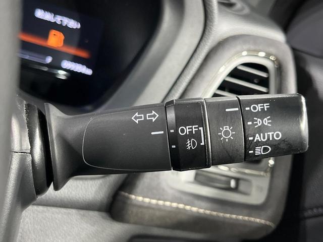 ヴェゼル ハイブリッドRS・ホンダセンシング 純正8インチSDナビ バックカメラ 衝突軽減 レーダークルーズ 禁煙車 ハーフレザーシート シートヒーター スマートキー LEDヘッド ビルトインETC 純正18インチアルミ 車線逸脱警報(37枚目)