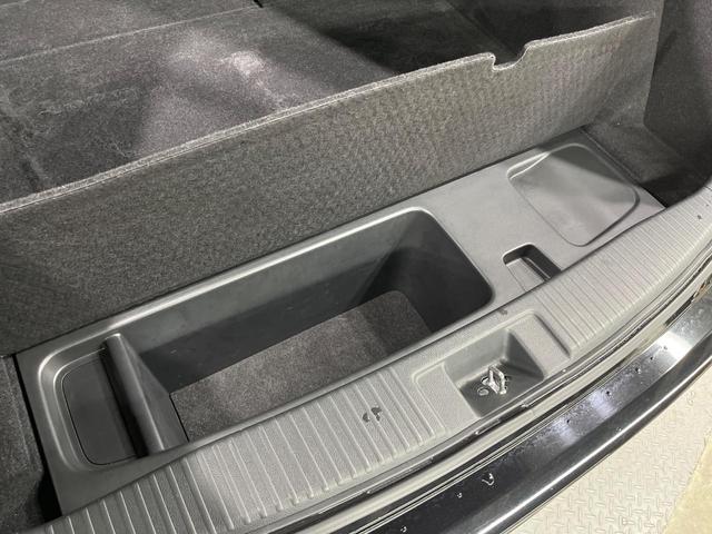 ヴェゼル ハイブリッドRS・ホンダセンシング 純正8インチSDナビ バックカメラ 衝突軽減 レーダークルーズ 禁煙車 ハーフレザーシート シートヒーター スマートキー LEDヘッド ビルトインETC 純正18インチアルミ 車線逸脱警報(52枚目)