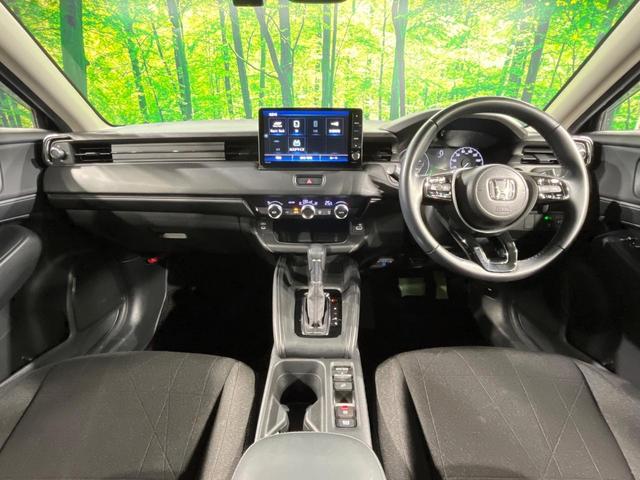 ヴェゼル e:HEV X 純正SDナビ バックカメラ 衝突被害軽減システム 禁煙車 ドラレコ コーナーセンサー スマートキー LEDヘッド ビルトインETC 純正16インチアルミ オートハイビーム 車線逸脱警報 オートライト(2枚目)