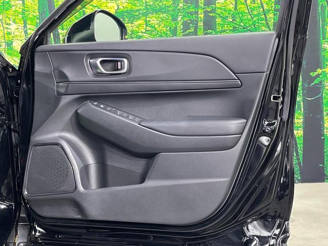 ヴェゼル e:HEV X 純正SDナビ バックカメラ 衝突被害軽減システム 禁煙車 ドラレコ コーナーセンサー スマートキー LEDヘッド ビルトインETC 純正16インチアルミ オートハイビーム 車線逸脱警報 オートライト(22枚目)