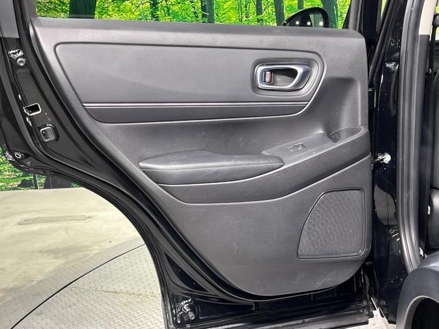 ヴェゼル e:HEV X 純正SDナビ バックカメラ 衝突被害軽減システム 禁煙車 ドラレコ コーナーセンサー スマートキー LEDヘッド ビルトインETC 純正16インチアルミ オートハイビーム 車線逸脱警報 オートライト(25枚目)