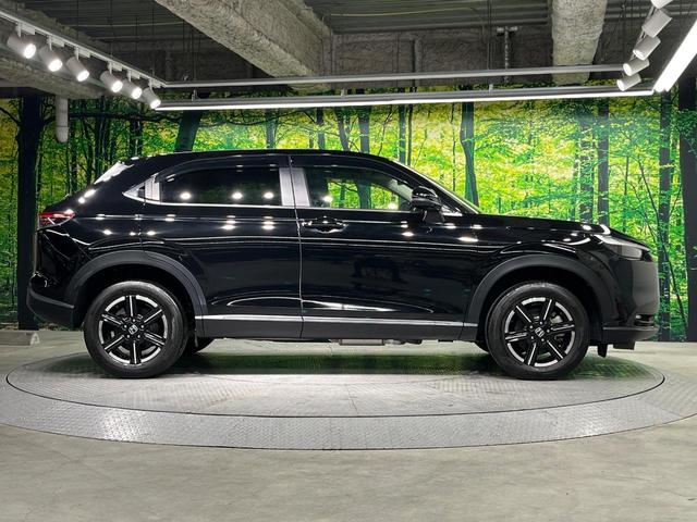 ヴェゼル e:HEV X 純正SDナビ バックカメラ 衝突被害軽減システム 禁煙車 ドラレコ コーナーセンサー スマートキー LEDヘッド ビルトインETC 純正16インチアルミ オートハイビーム 車線逸脱警報 オートライト(68枚目)